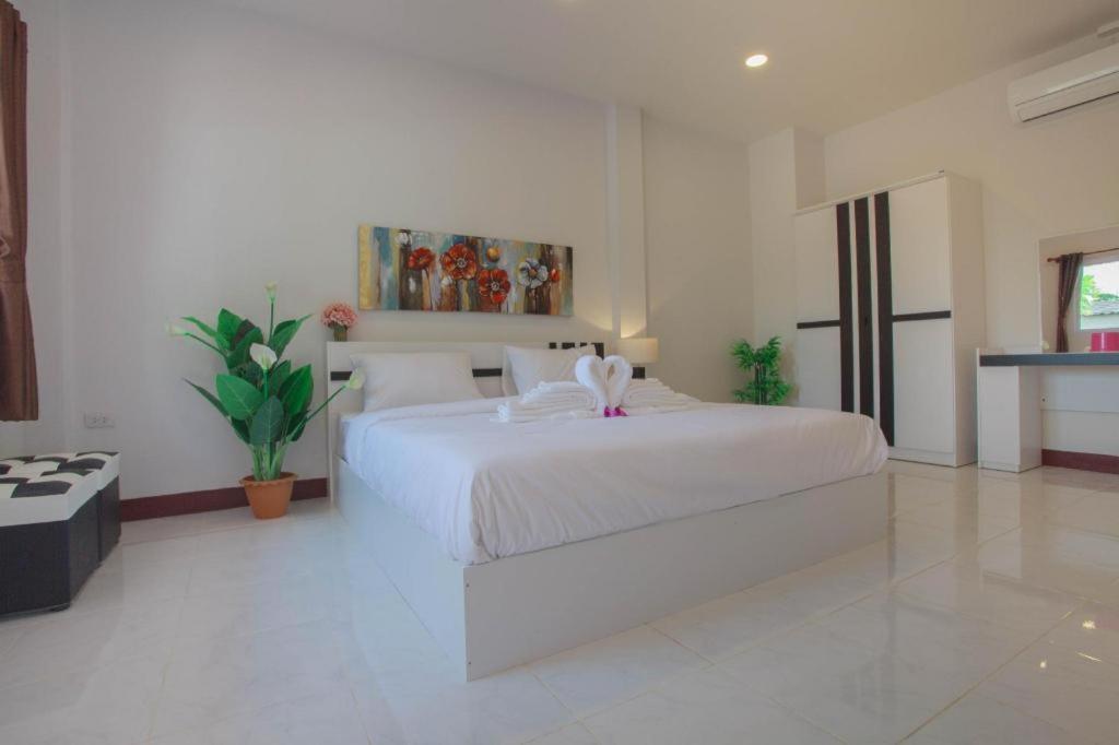 Pantip Boutique Hotel Lamphun Esterno foto