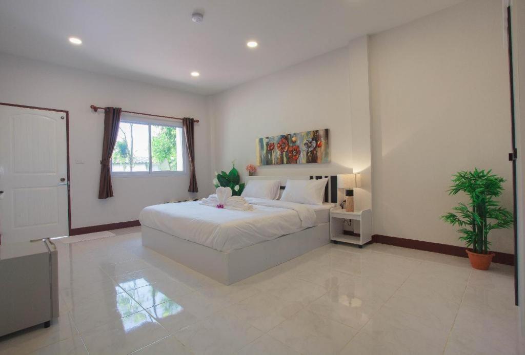 Pantip Boutique Hotel Lamphun Esterno foto