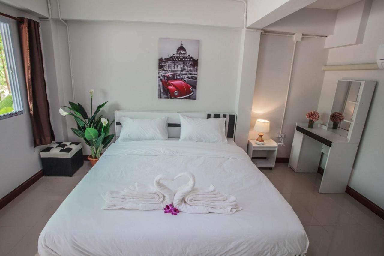 Pantip Boutique Hotel Lamphun Esterno foto