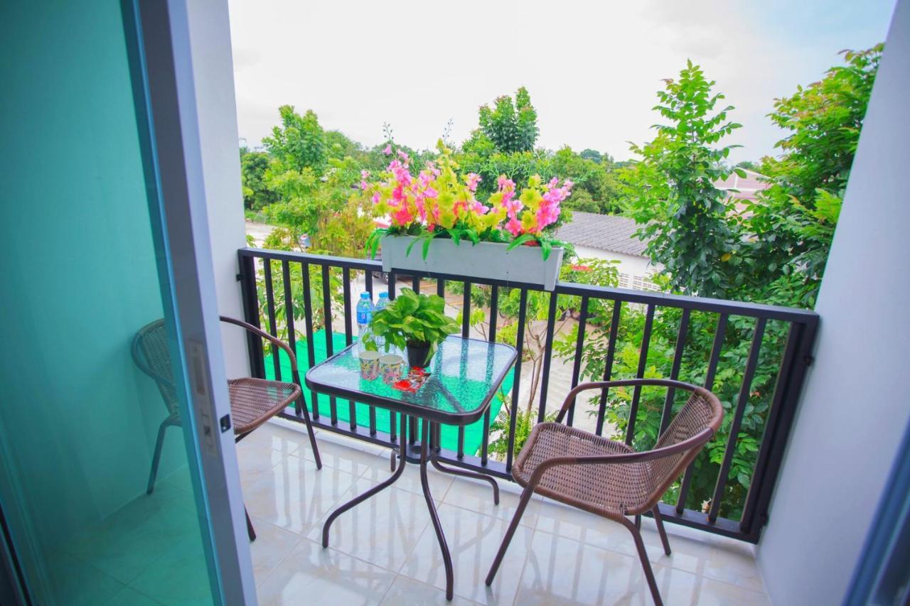 Pantip Boutique Hotel Lamphun Esterno foto